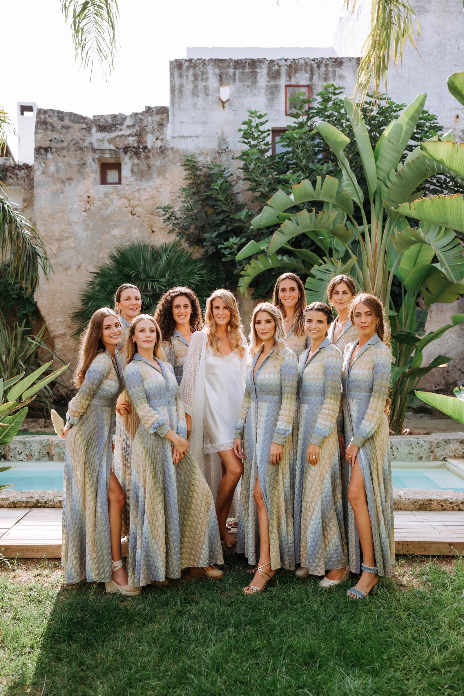 Sposa e damigelle durante il matrimonio di Silvia Torassa e Giacomo Missoni in Puglia